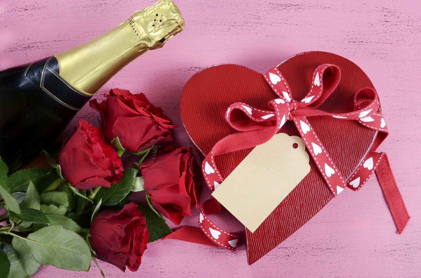 10 Ways to Show Your Customers Love on Valentines Day